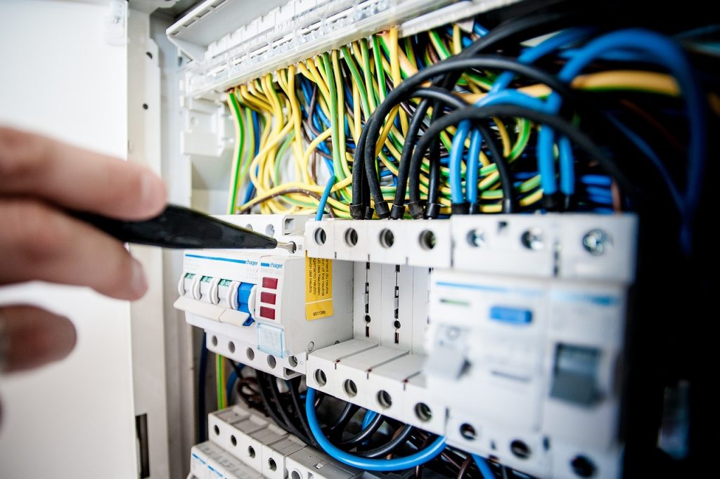 Reparación y solución de problemas eléctricos en hogares y empresas 2 Cuadro de luces eléctricas: el centro de control de tu hogar